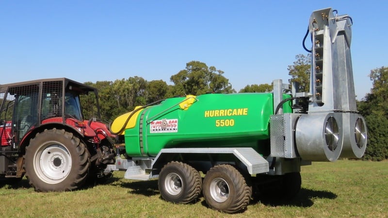 A double sided twin fan air blast sprayer specially designed with independent towers featuring 3-degrees of hydraulic adjustment. 4000 or 5500L capacity.